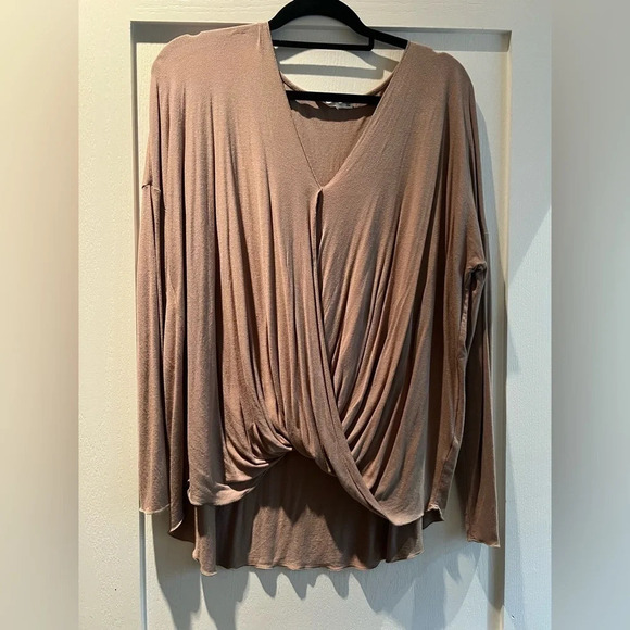 Double Zero Twist Top Long Sleeve - Light Brown Size Large - Picture 2 of 5
